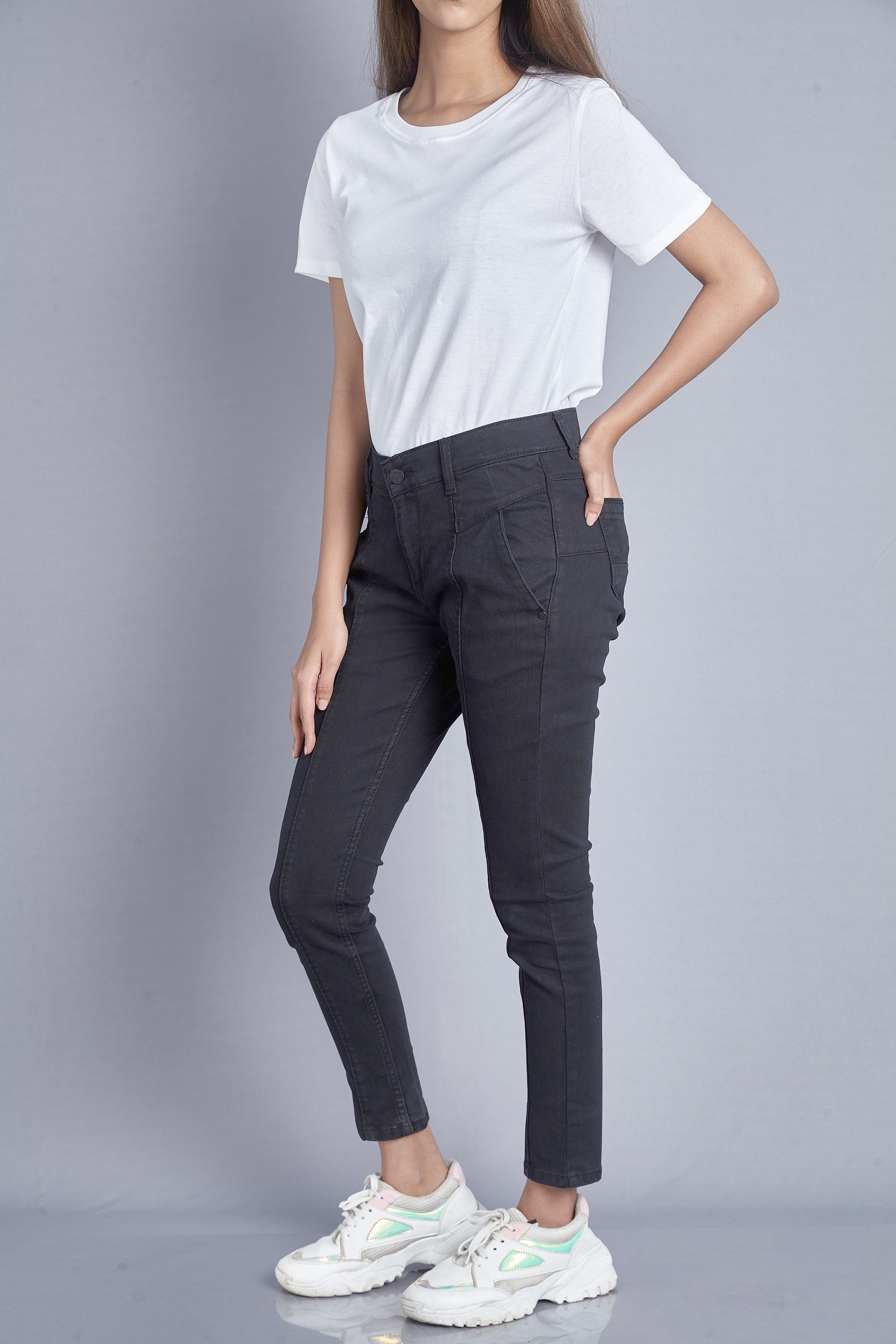 Notamm Women Slim Fit Jeans