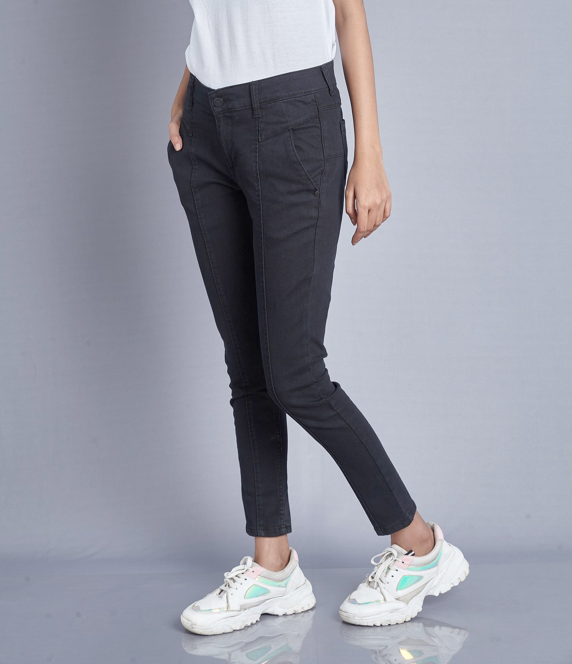 Notamm Women Slim Fit Jeans