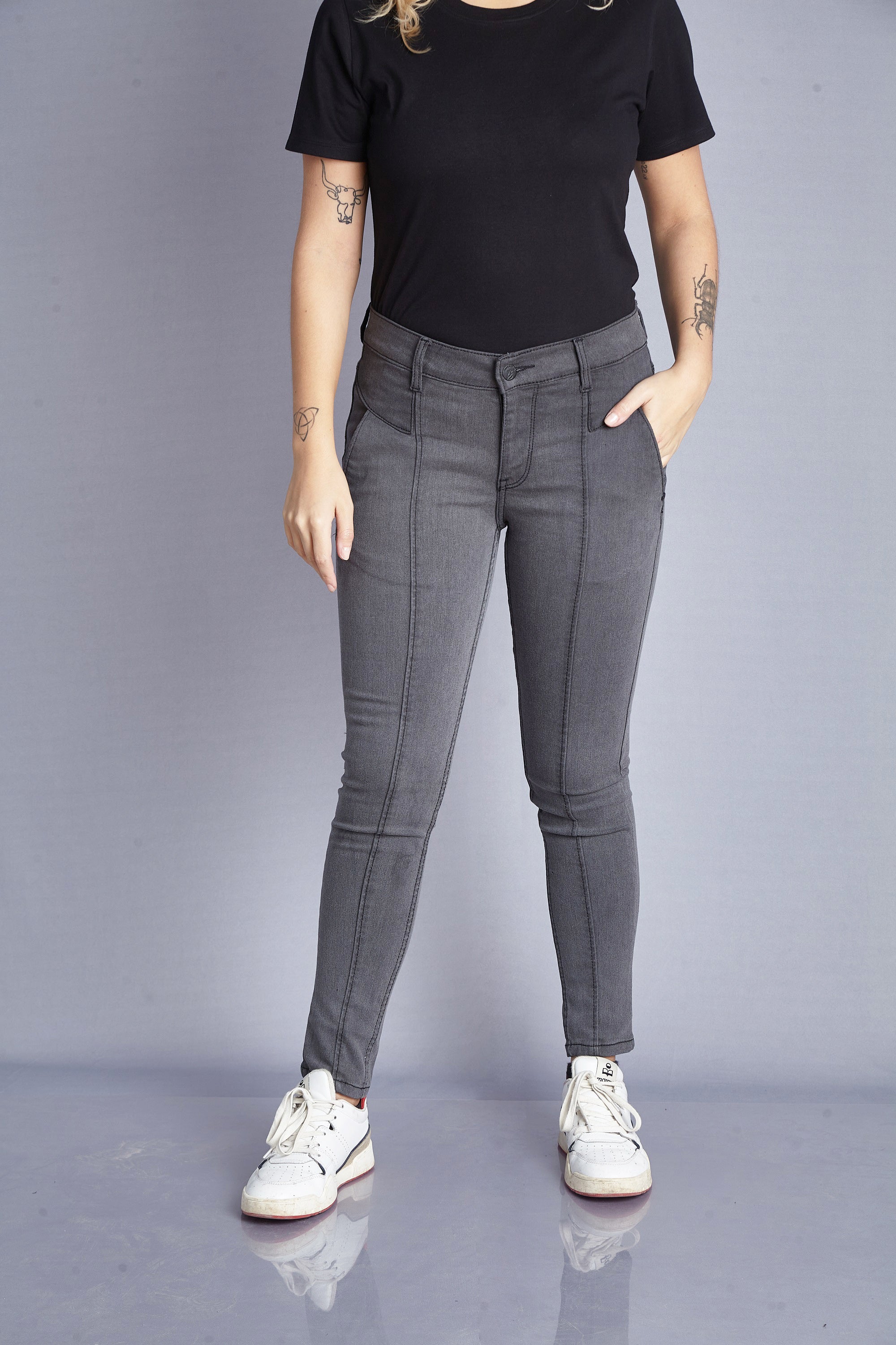 Notamm Women Slim Fit Jeans